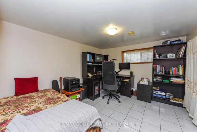 Additional image 27 of 3507 Laddie Cres