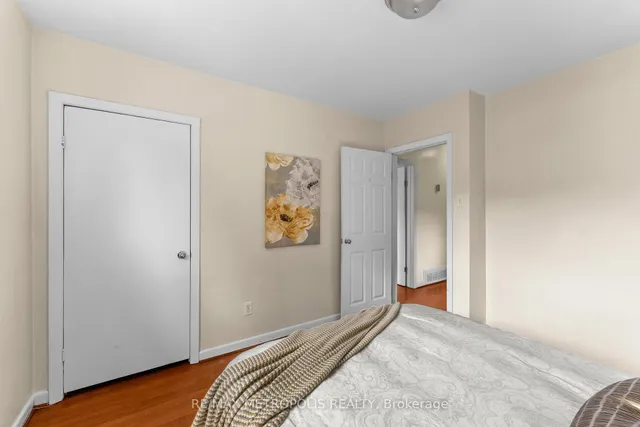 Additional image 22 of 154 Fitzgibbon Ave