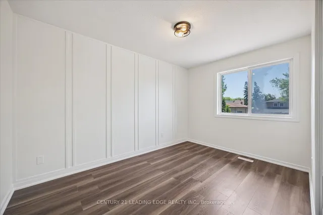 Additional image 30 of 49 Farmhill Crt