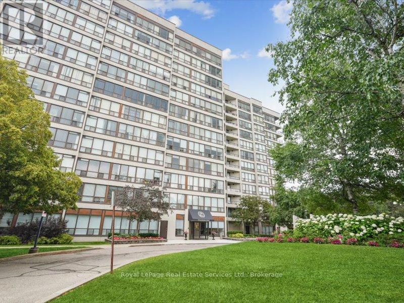 910 - 10 LAURELCREST STREET|Brampton (Queen Street Corridor), Ontario L6S5Y3