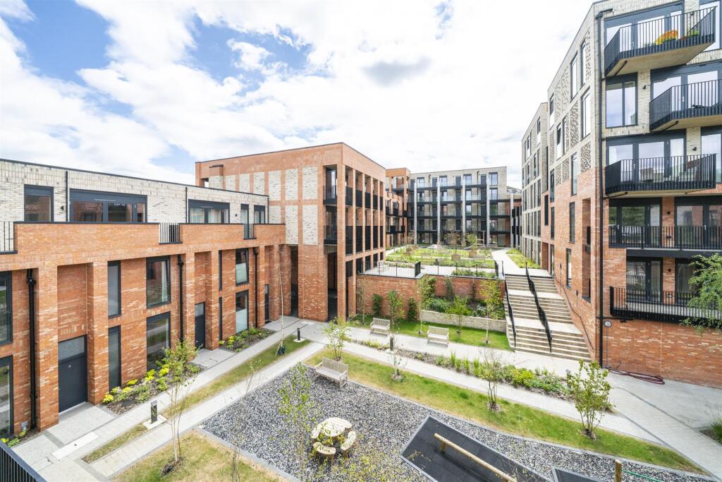 Additional image 18 of Campfield Road, St Albans