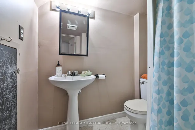 Additional image 28 of 56 Muirlands Dr