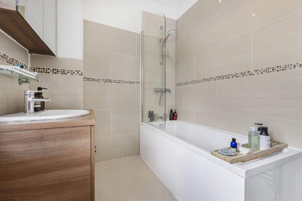 Additional image 11 of High Street, Welwyn, AL6