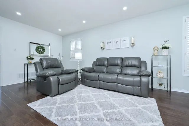 Additional image 11 of 59 Springview Dr