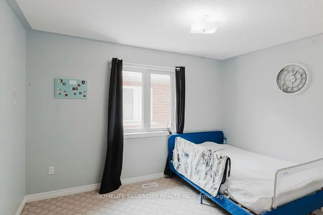 Additional image 32 of 26 Fossil St