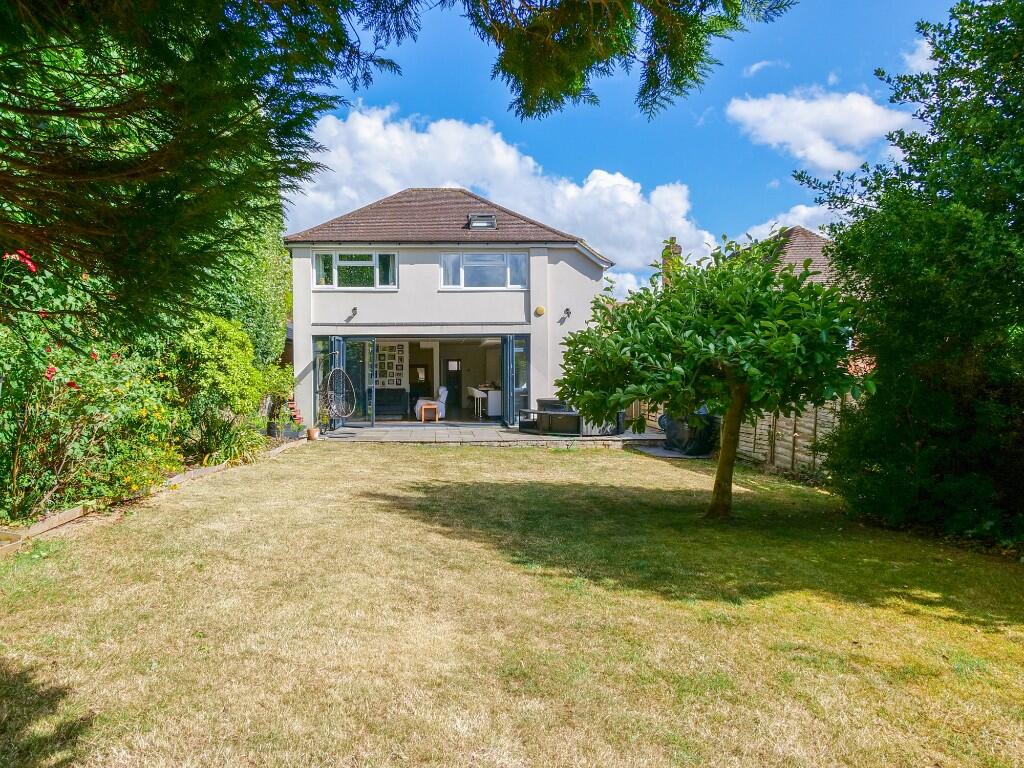 Additional image 23 of Bloomfield Road, Harpenden, Hertfordshire, AL5