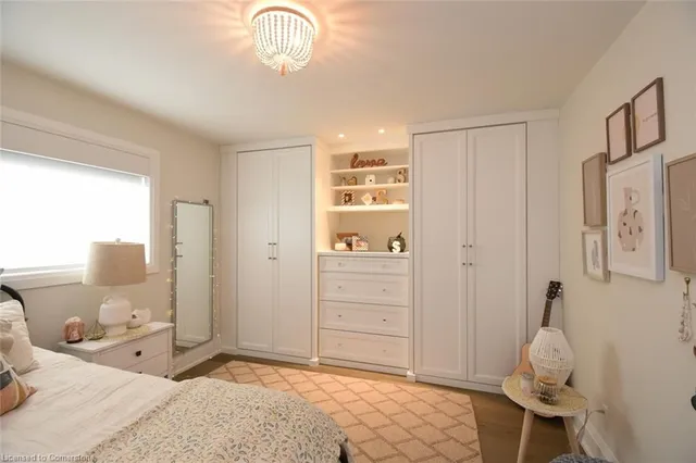 Additional image 35 of 98 Moore Cres