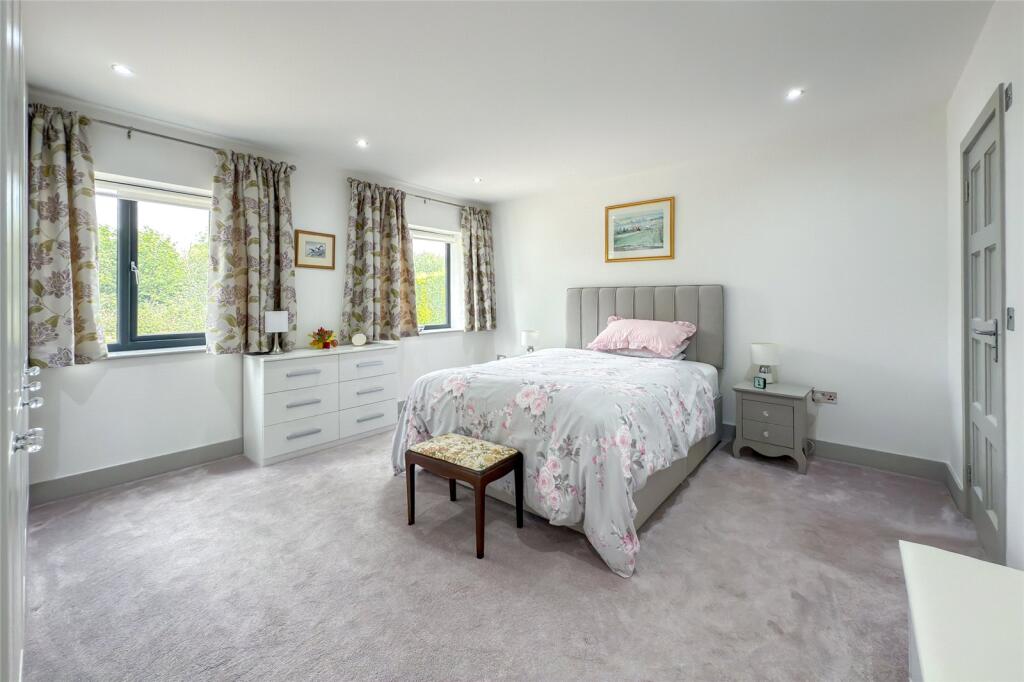 Additional image 6 of Orchard Drive, Park Street, St. Albans, Hertfordshire, AL2