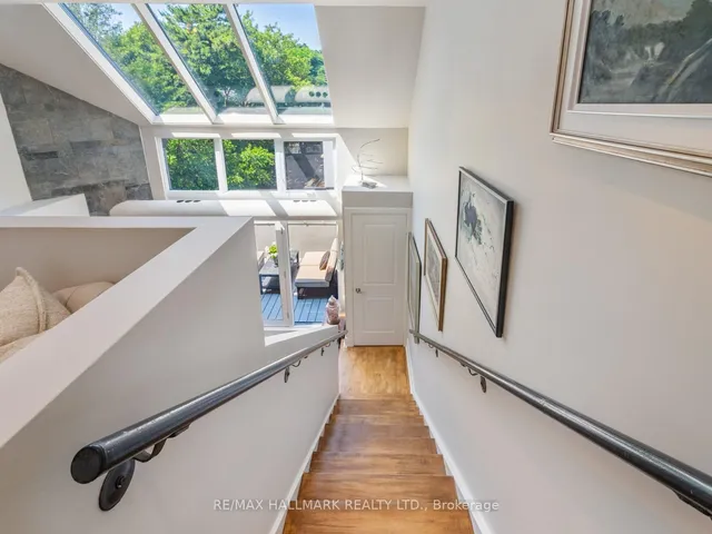Additional image 20 of 2012 Queen St Unit 306