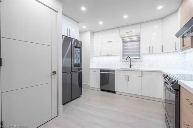 Additional image 10 of 104 Second St Unit UPPER