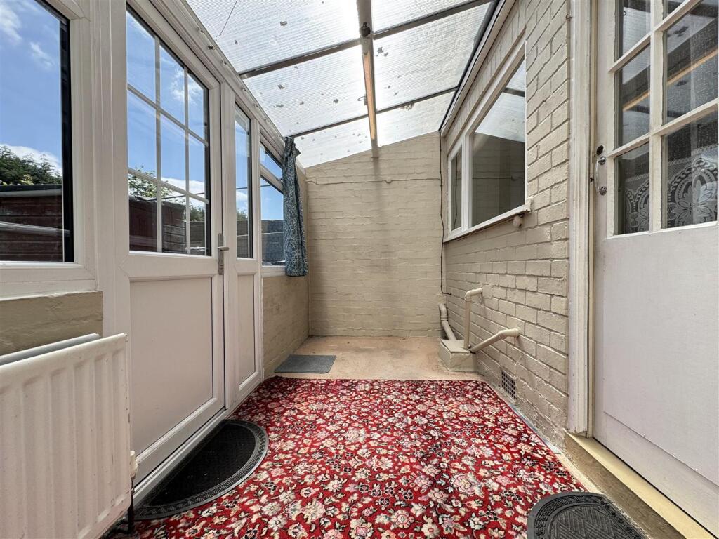 Additional image 10 of Gainsborough Crescent, Great Barr, Birmingham