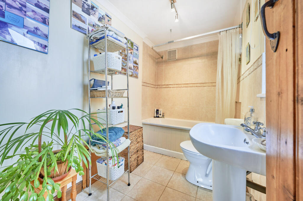 Additional image 8 of Marshalls Heath Lane, Wheathampstead, St. Albans, Hertfordshire, AL4