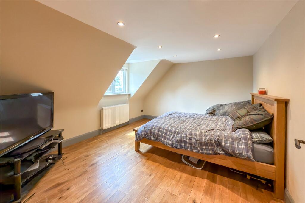 Additional image 6 of Tippendell Lane, Park Street, St. Albans, Hertfordshire, AL2