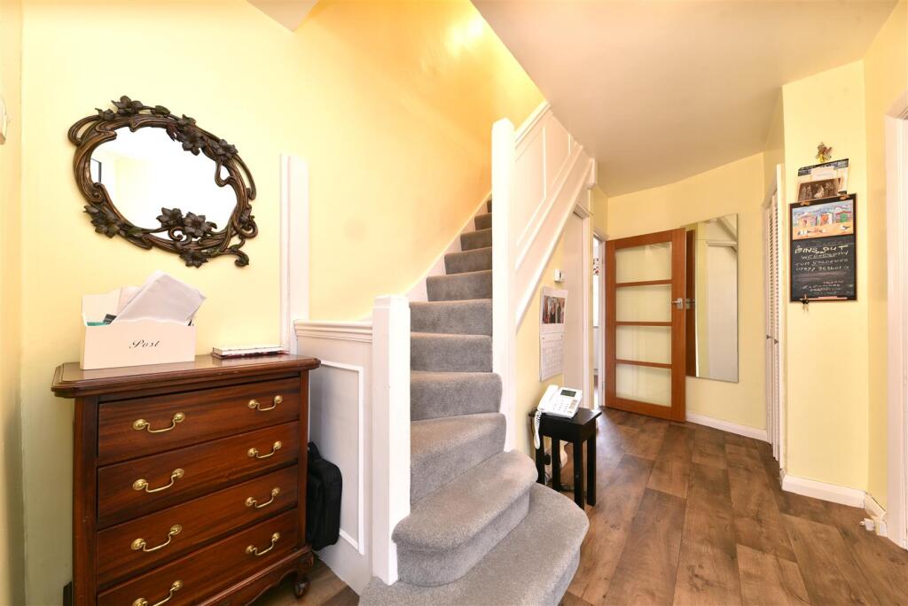 Additional image 24 of Westland Drive, Brookmans Park, Hatfield