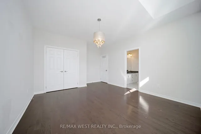 房产图片 37 - 198 Jessie Caverhill Pass