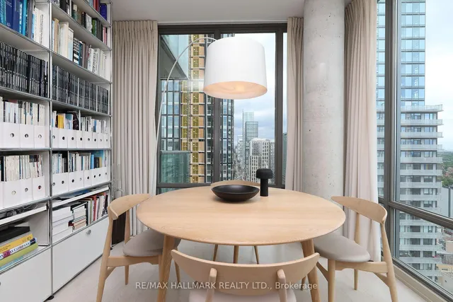 Additional image 20 of 33 Lombard St Unit 2406