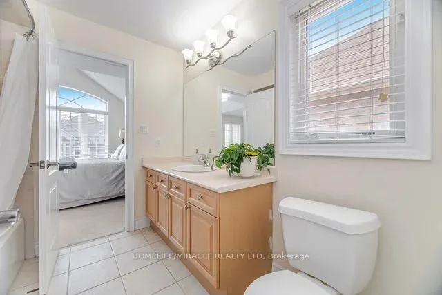 Additional image 30 of 2373 Rideau Dr