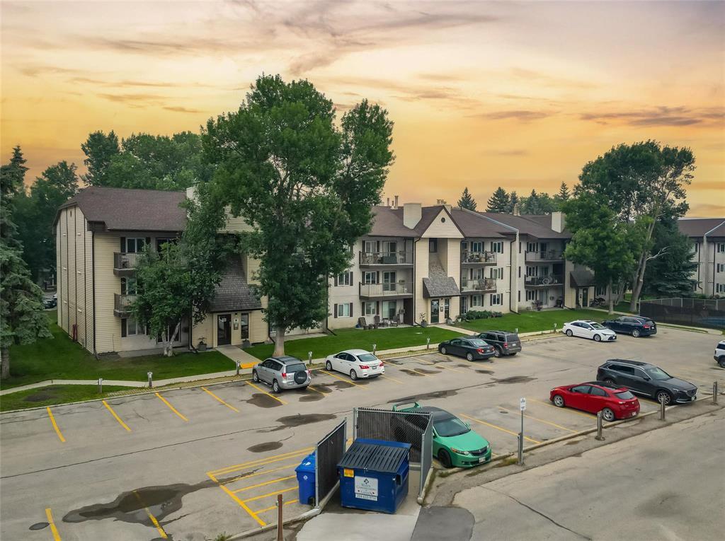 3310 658 Kenaston Boulevard|Winnipeg, Manitoba R3N2A1