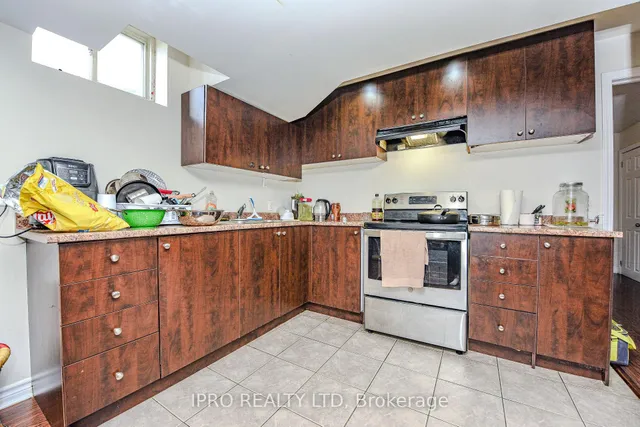 Additional image 36 of 44 Templehill Rd