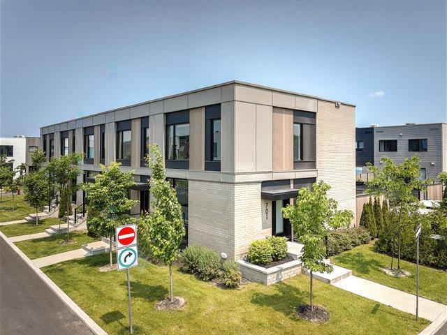 701 Rue Isola-Comtois|Sainte-Julie, Quebec J3E0H8