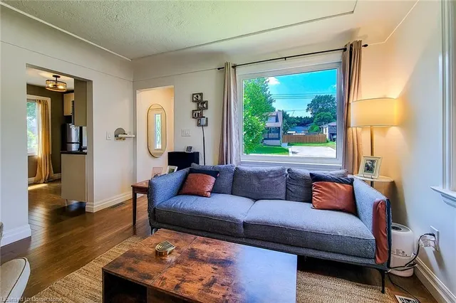 Additional image 19 of 345 Hawkridge Ave