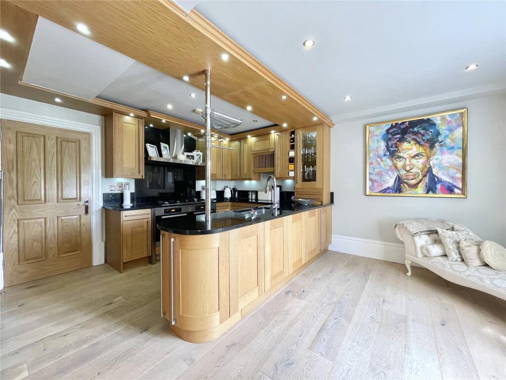 Additional image 2 of Bedwell Hall, Bedwell Park, Cucumber Lane, Hatfield, AL9