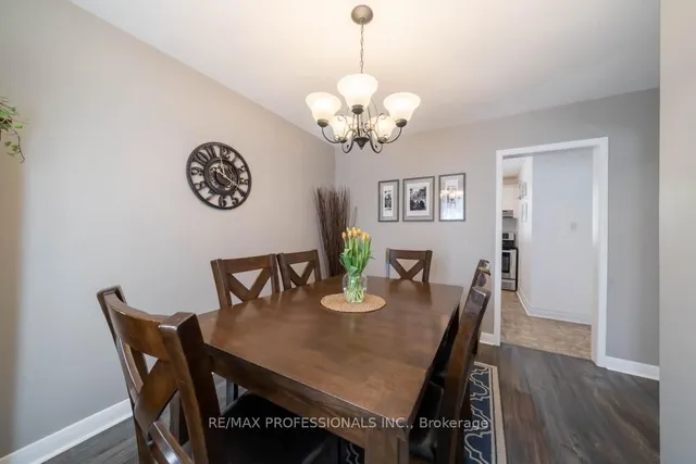 Additional image 7 of 82 Colonial Ave