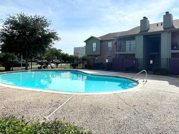 9350 Country Creek Dr, Houston, TX 