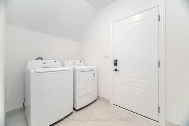 Additional image 39 of 1302 Muller Lane