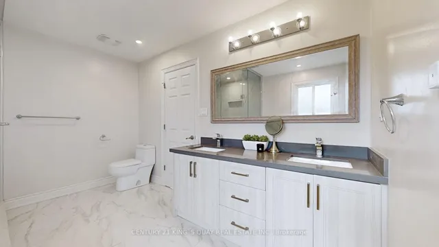 Additional image 28 of 54 Garnier Crt