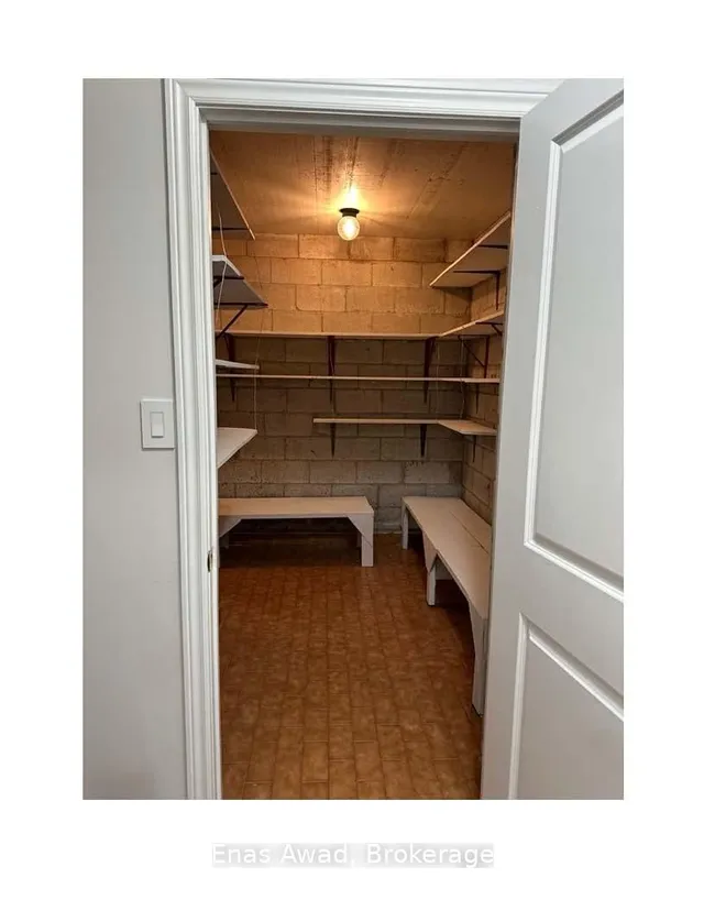 Additional image 43 of 25 Mulholland Ave