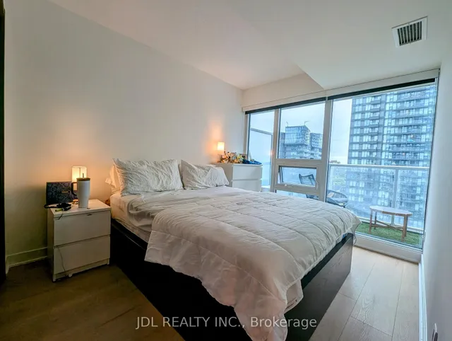 Additional image 15 of 17 Bathurst St Unit 1908