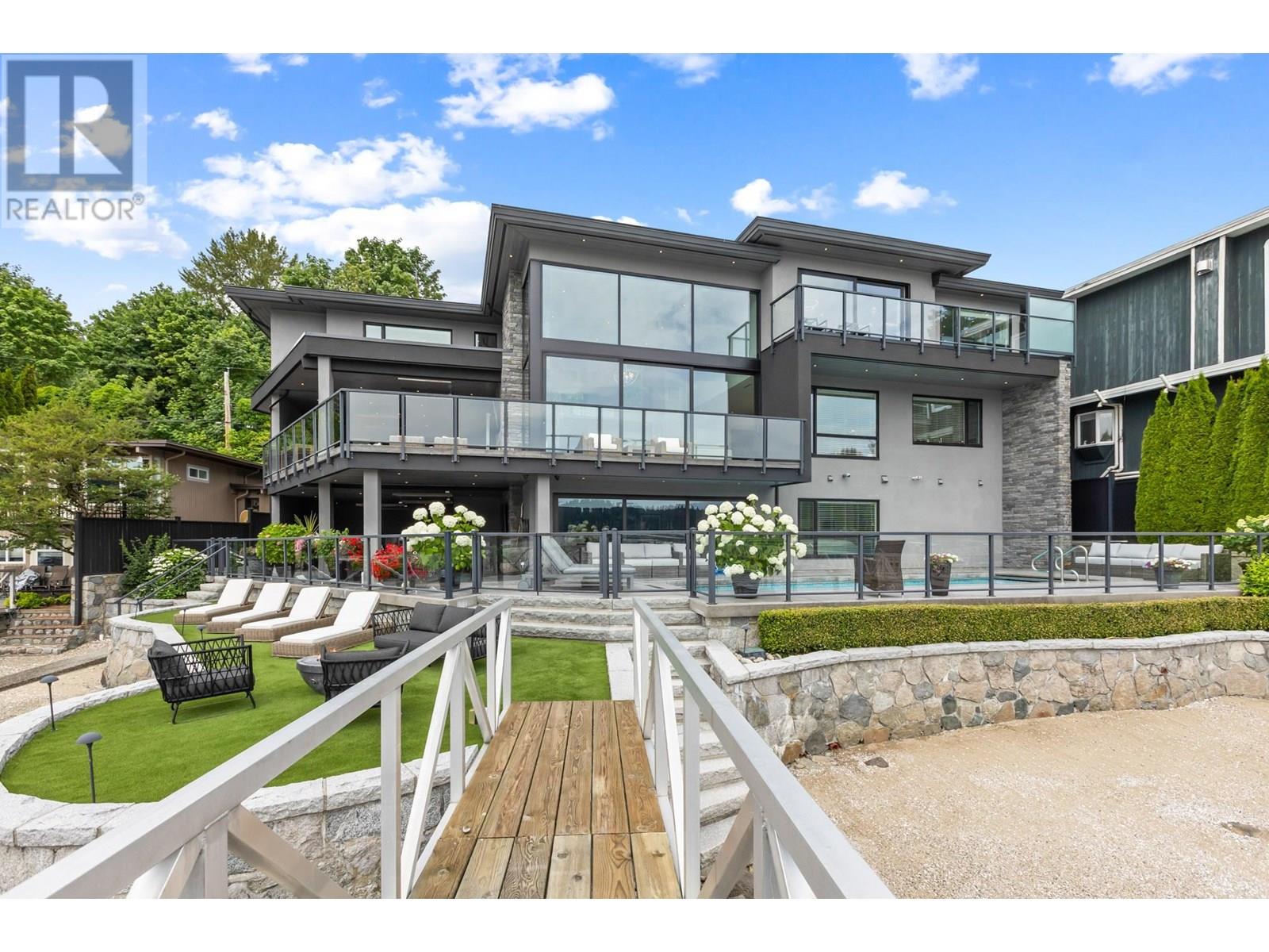 748 ALDERSIDE ROAD|Port Moody, British Columbia V3H3A5