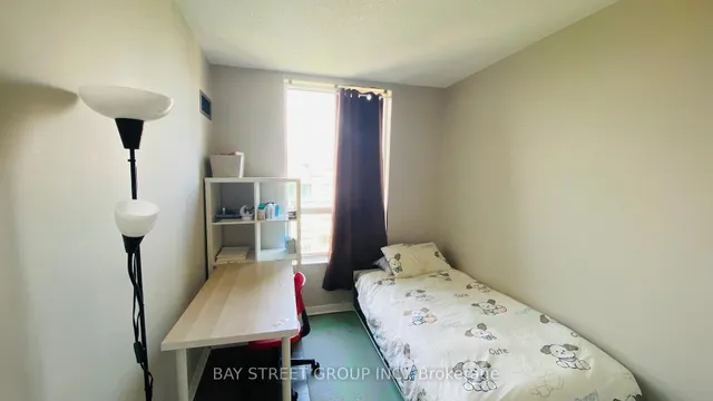 Additional image 11 of 284 Bloor St Unit 902