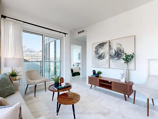 Additional image 12 of 150 East Liberty St Unit 514