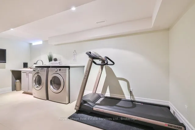 房产图片 33 - 2361 Baccaro Rd