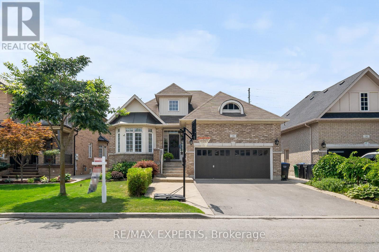28 DOKKUM CRESCENT|Brampton (Snelgrove), Ontario L6Z4T6