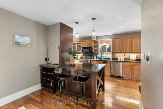 Additional image 10 of 7 Peel Ave