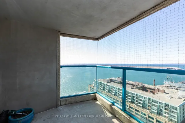 Additional image 20 of 77 Harbour Sq Unit 2910