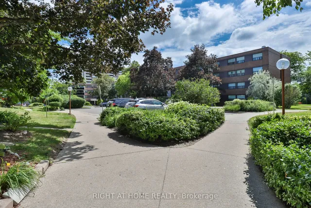 Additional image 31 of 10 Sunrise Ave Unit 313