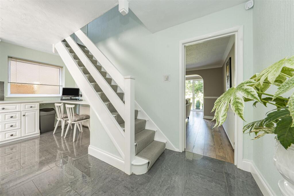 Additional image 8 of Pine Grove, Bricket Wood, St. Albans