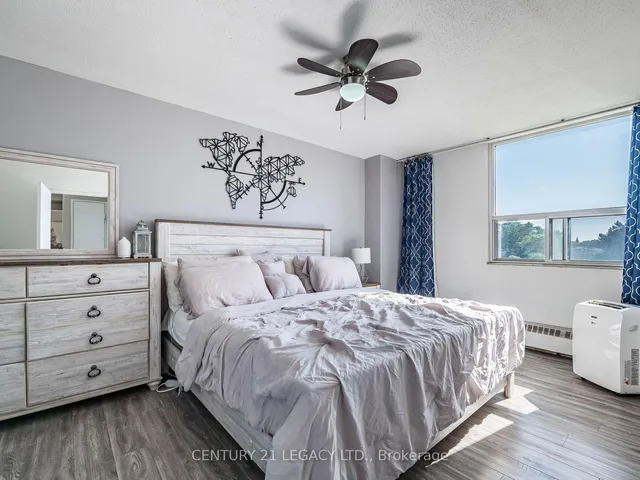 房产图片 20 - 多伦多西大道551号西区商场310单元