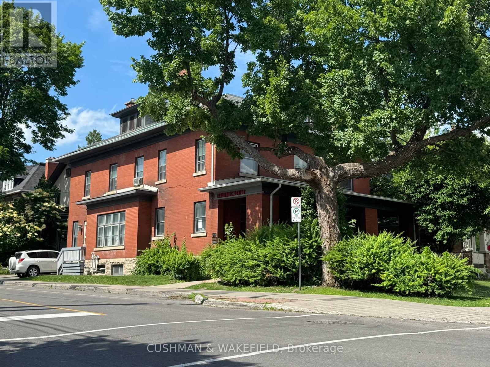 505 O'CONNOR STREET|Ottawa, Ontario K1S1Y8