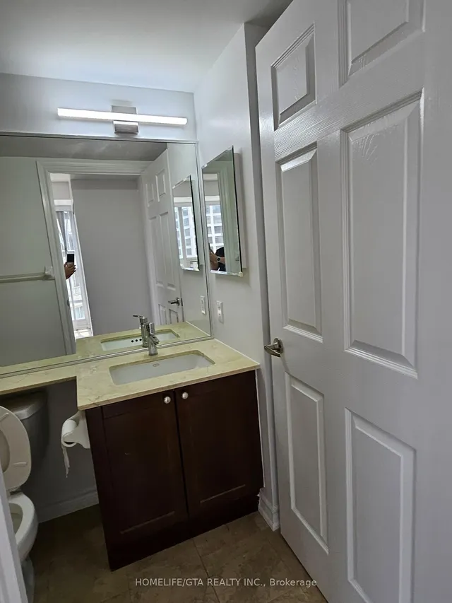 Additional image 12 of 761 Bay St Unit 1509