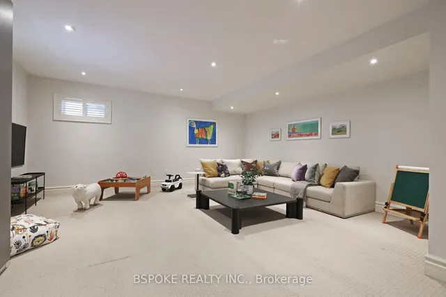 Additional image 10 of 324 Woodmount Ave