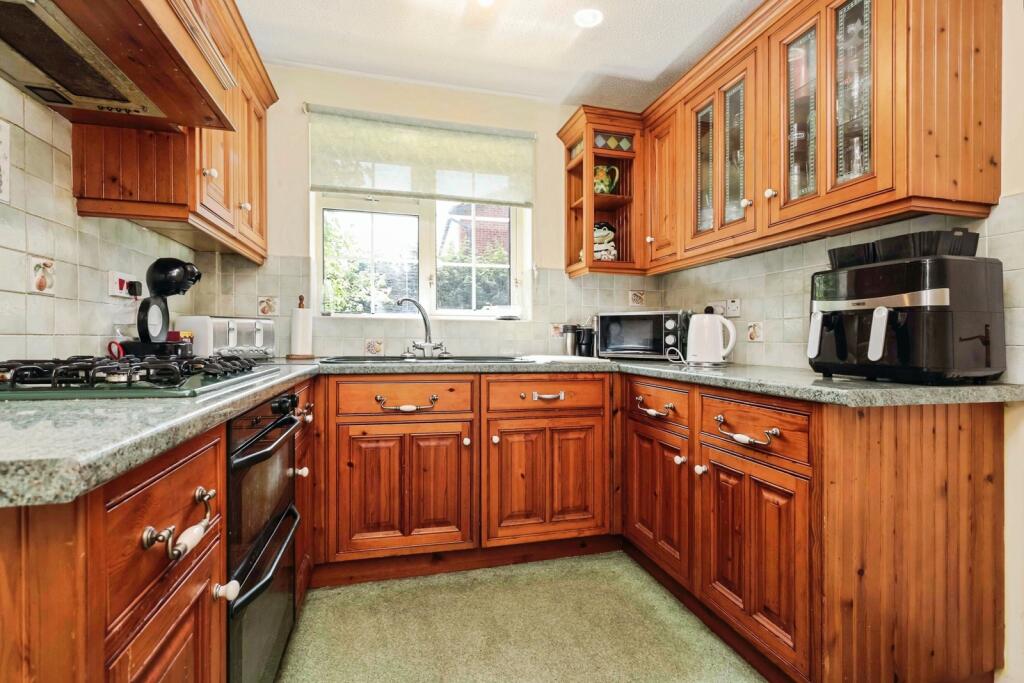 Additional image 4 of Milesbush Avenue, Castle Bromwich, Birmingham, West Midlands, B36