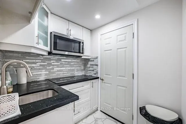 Additional image 44 of 68 Fallmeadow Circ