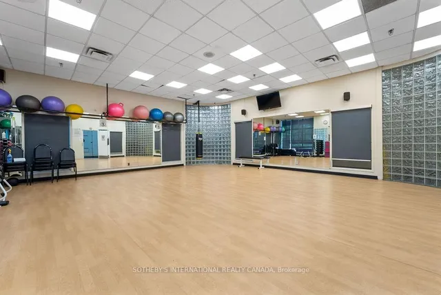 Additional image 48 of 77 Harbour Sq Unit 3208