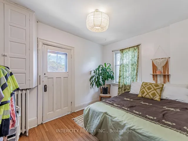 Additional image 9 of 111 Alberta Ave