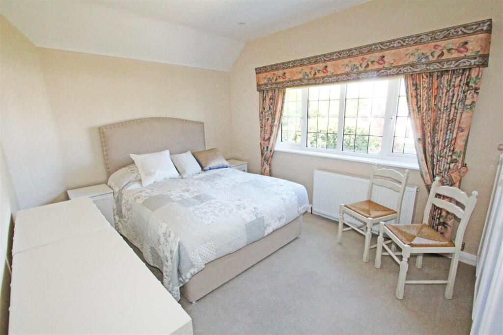 Additional image 24 of Brookmans Avenue, Brookmans Park, Hatfield